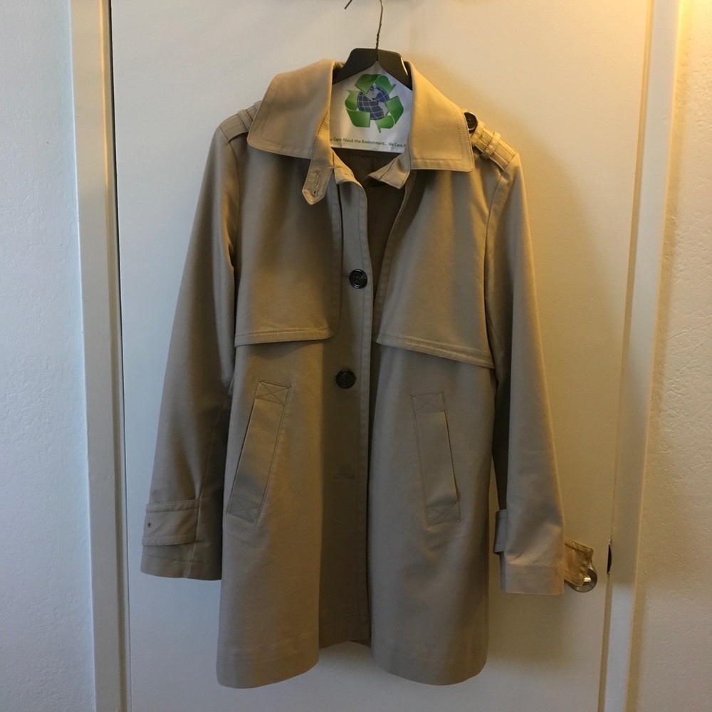 Tan Kenneth Cole Rain Coat With Lining